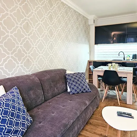 Apartmán Visit Baltic - Zdrojowa Wygodne Z Balkonem Zd30